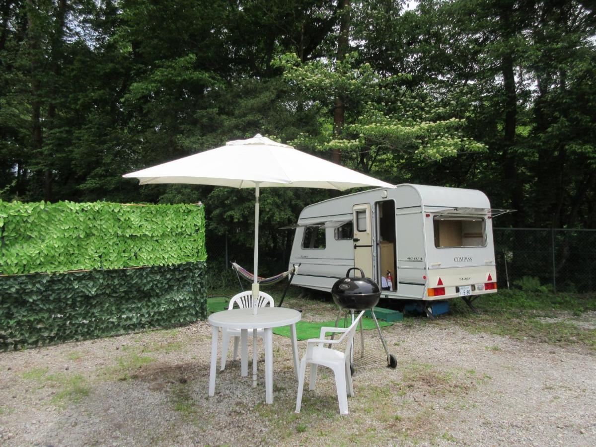 Trailer House Hotel Jennie Miyota Exterior foto