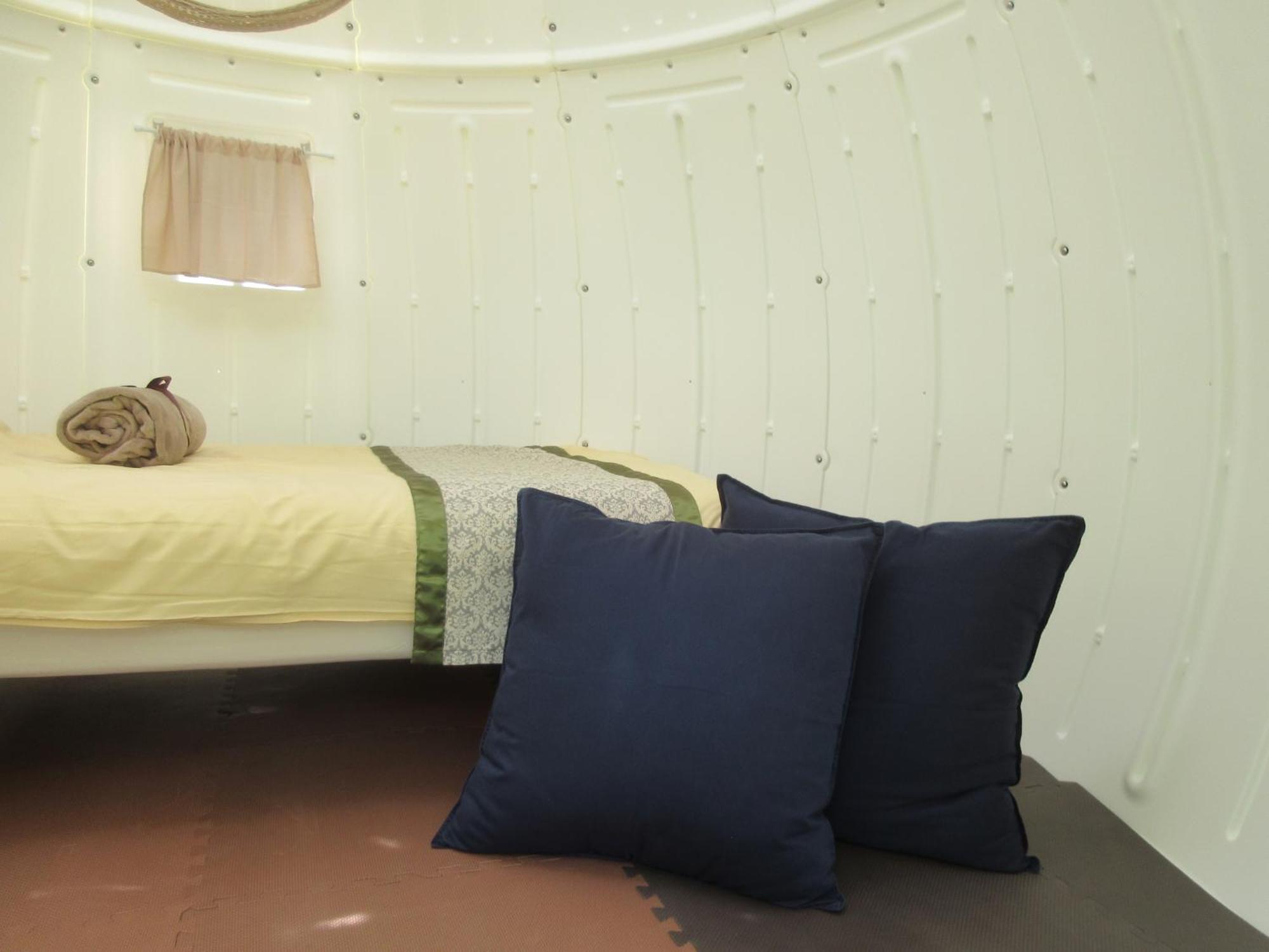 Trailer House Hotel Jennie Miyota Exterior foto