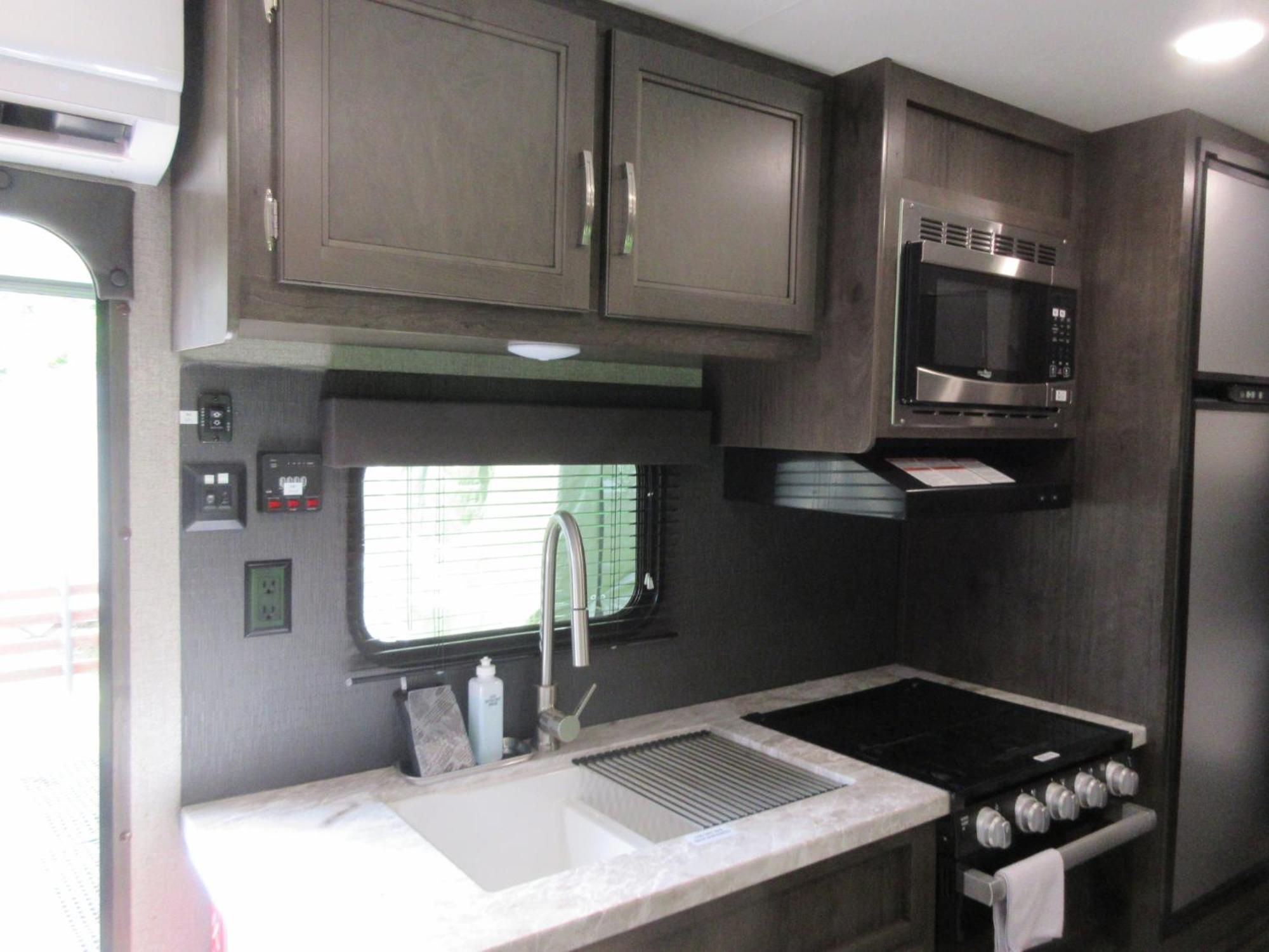 Trailer House Hotel Jennie Miyota Exterior foto